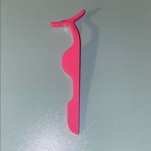 Eyelash Tool
